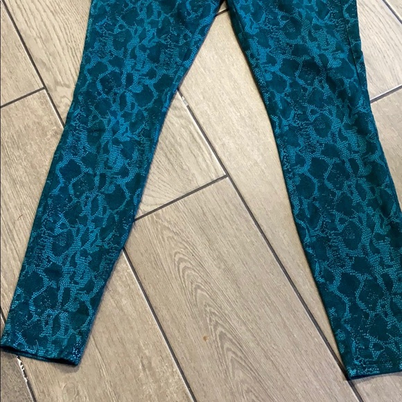 Pant - Picture 2 of 6